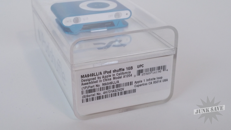 Apple iPod Shuffle Blue 2nd Generation Factory Sealed New