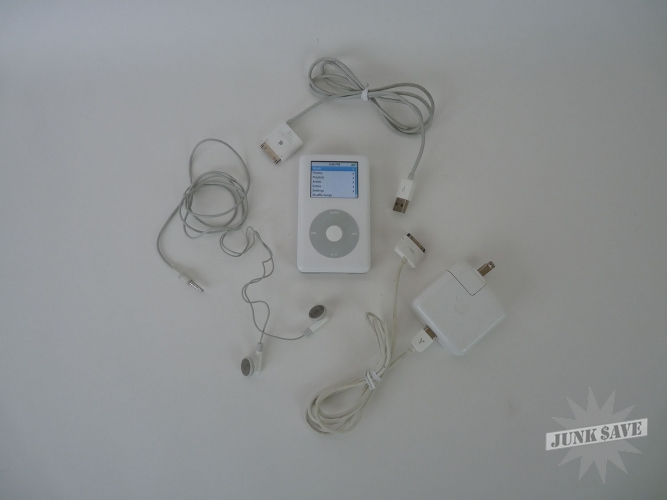 Apple Vintage iPod 60Gb 2004 4th Generation With Accessories